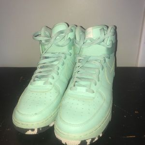 Nike men’s high top Air Force 1 size 8